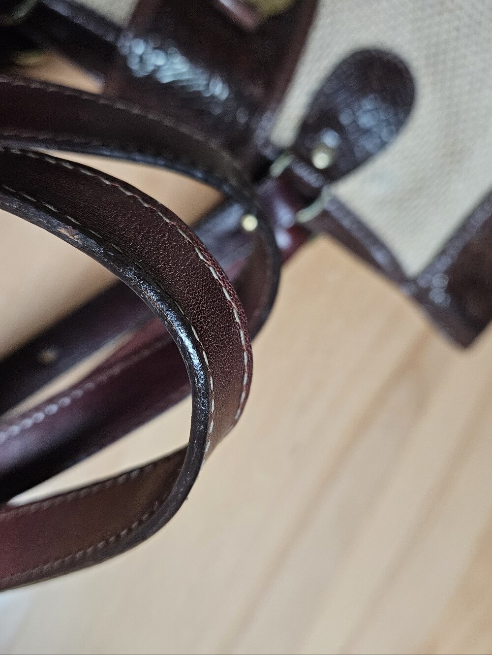 Vintage Brahmin Woven Tan and Brown Shoulder Bag - Picture 9 of 13